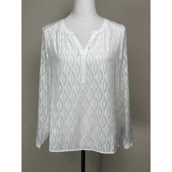 Chico's Size 00/XS White Sheer Long Sleeve Blouse V Neck Texture Classic Beach - Picture 1 of 16